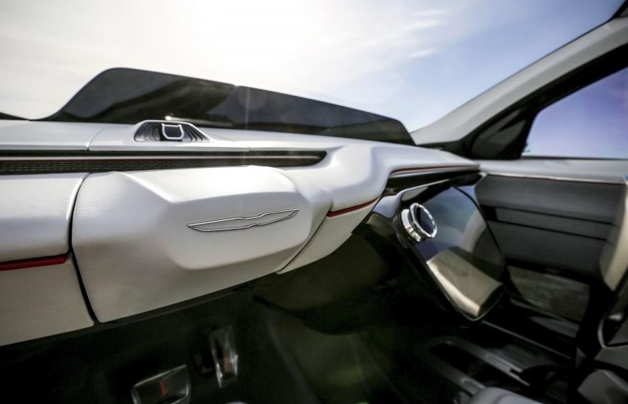 Интерьер Chrysler Portal Concept 2017 года  (фото 13 из 46)